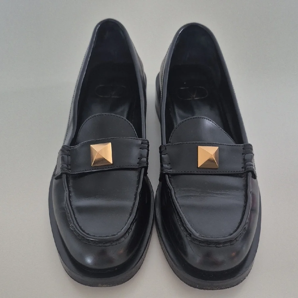 Valentino Garavani Women's Black Leather Loafers with Roman Studs, Size 38 - Picture 3 of 16